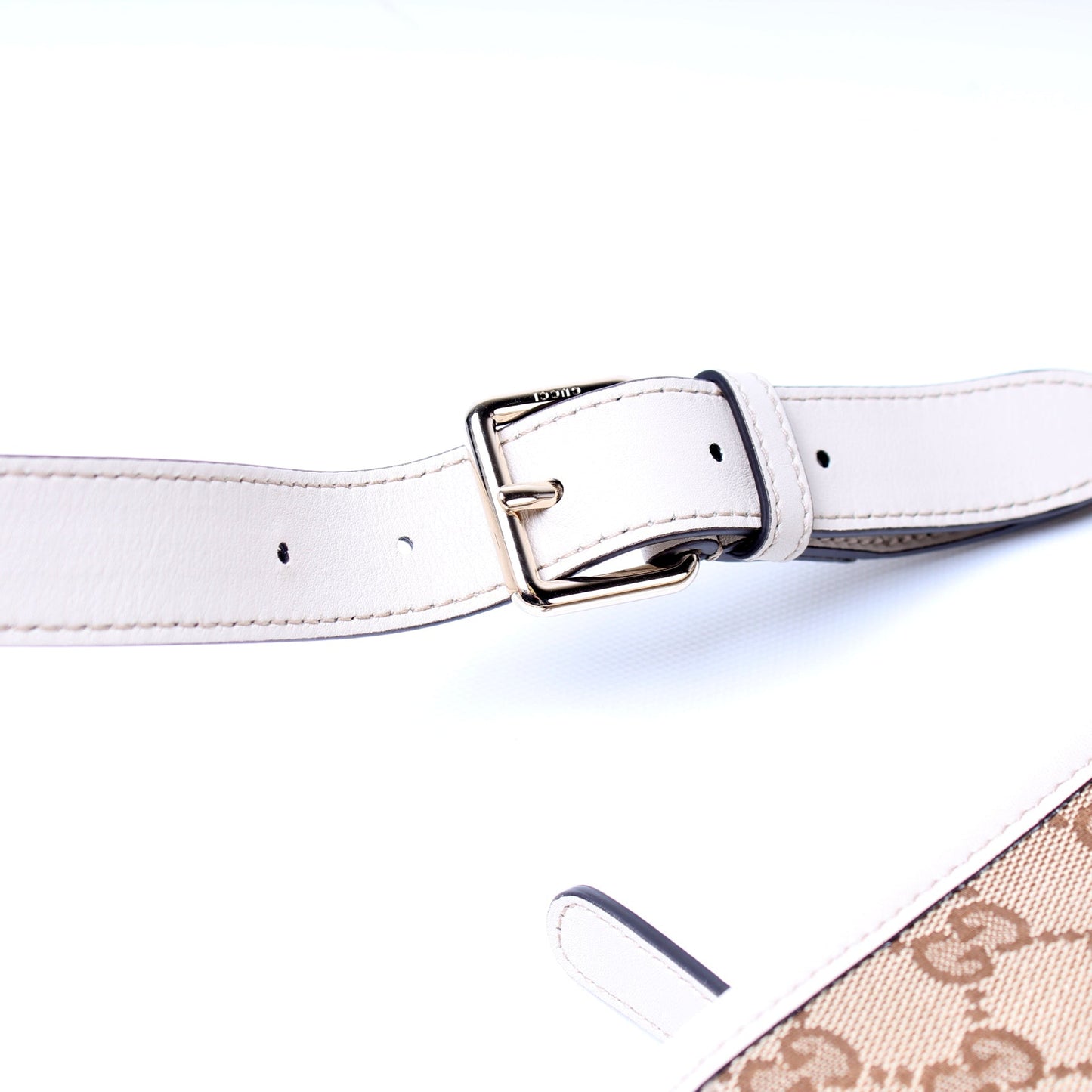 388924 GG Canvas Crossbody