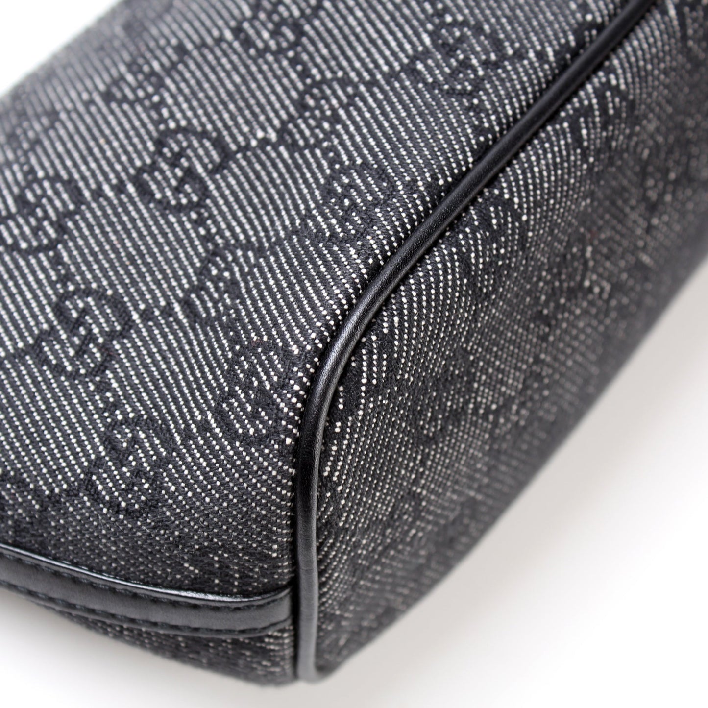 07198 GG Canvas Baguette