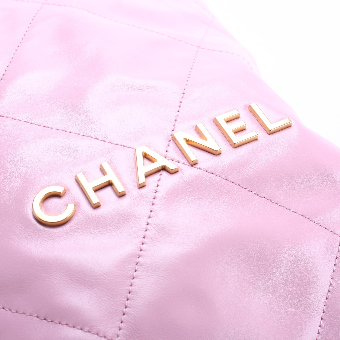 Chanel 22 Handbag