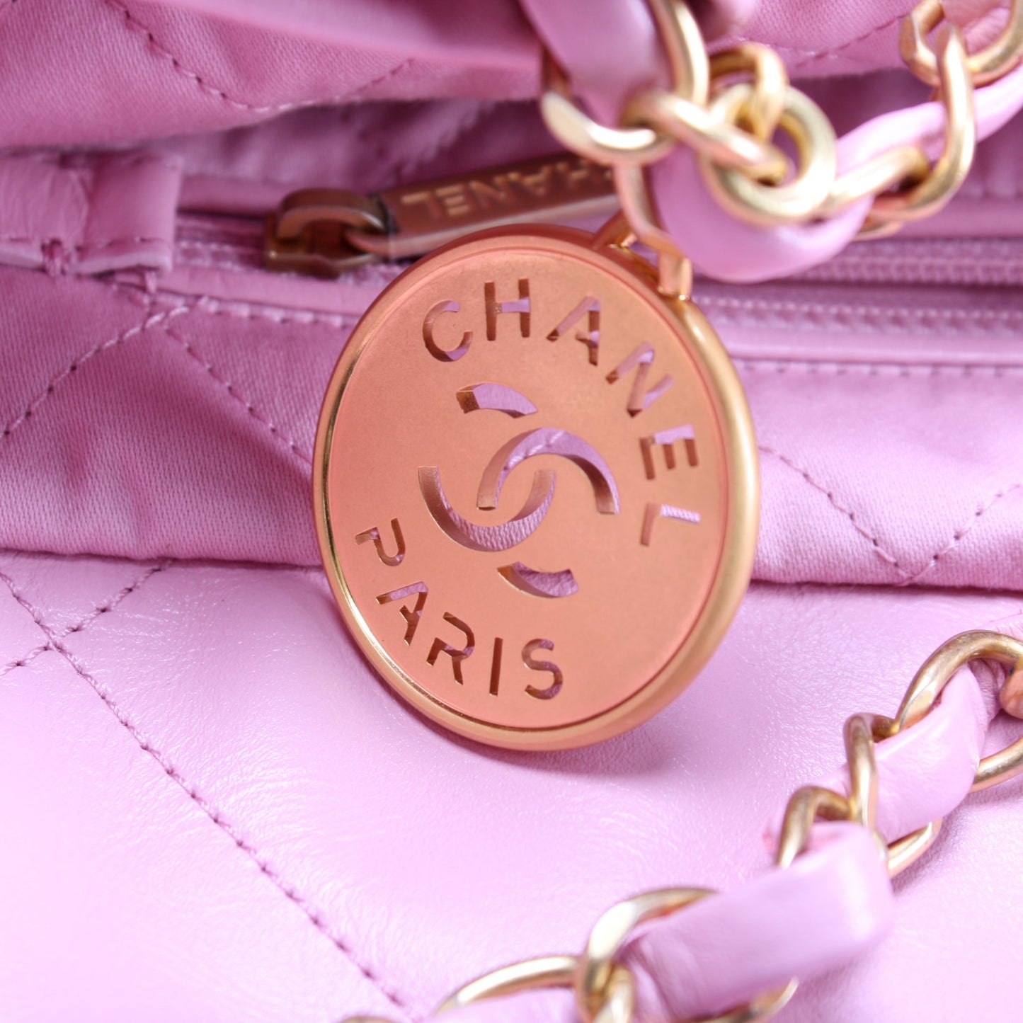 Chanel 22 Handbag