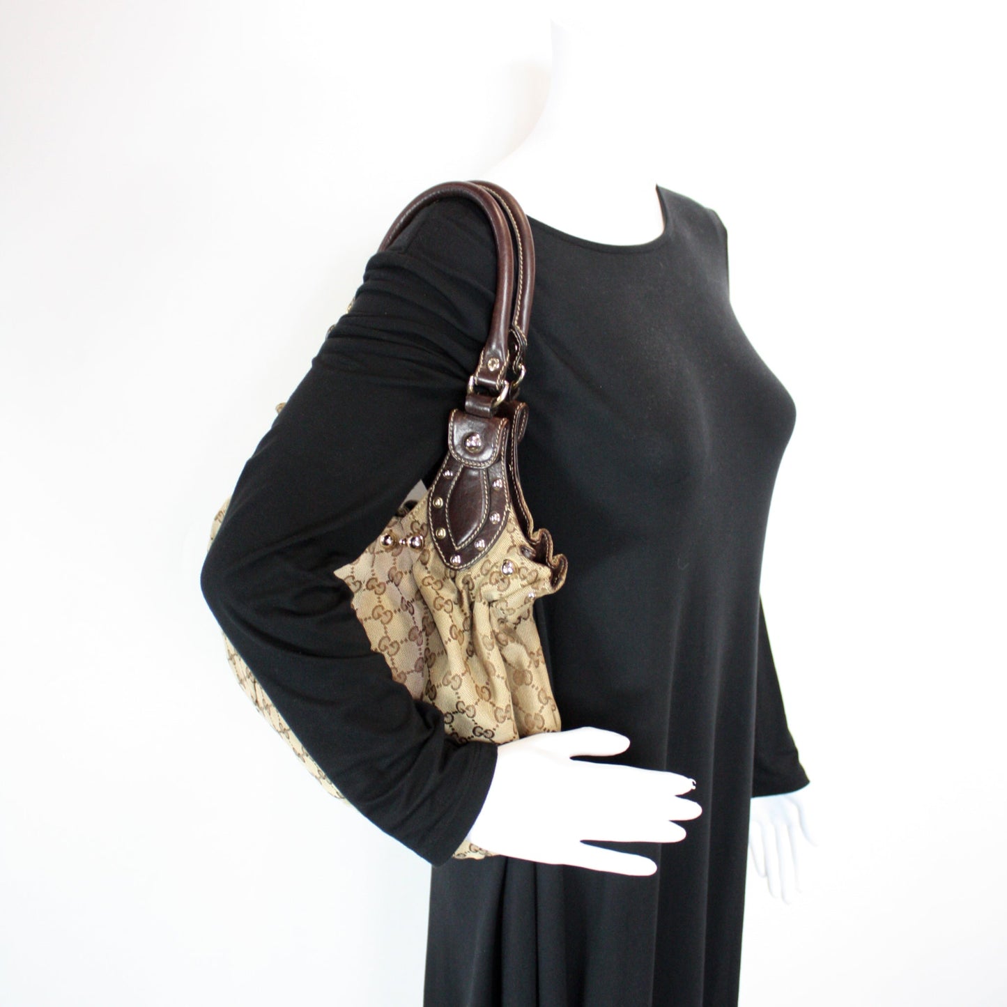 203624 GG Canvas Studded Pelam Medium