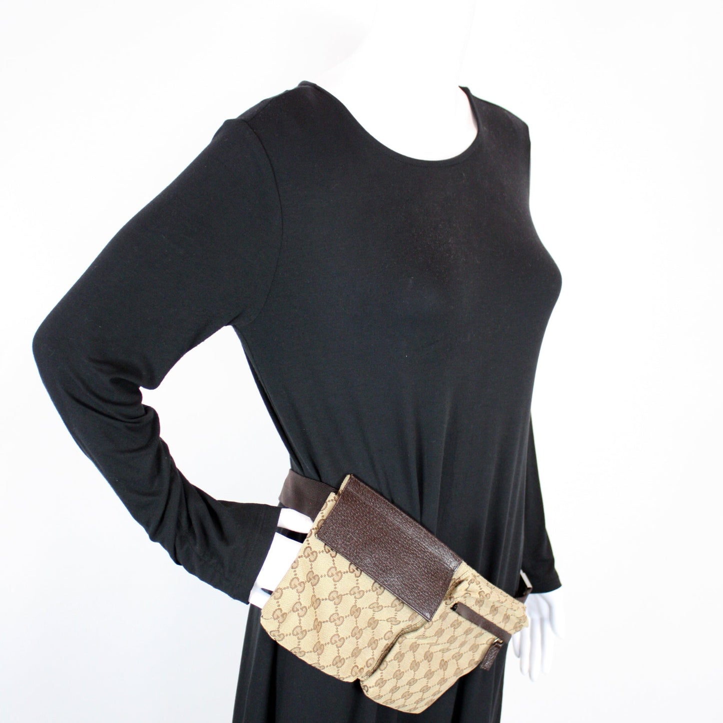 28566 GG Canvas Waist Bag