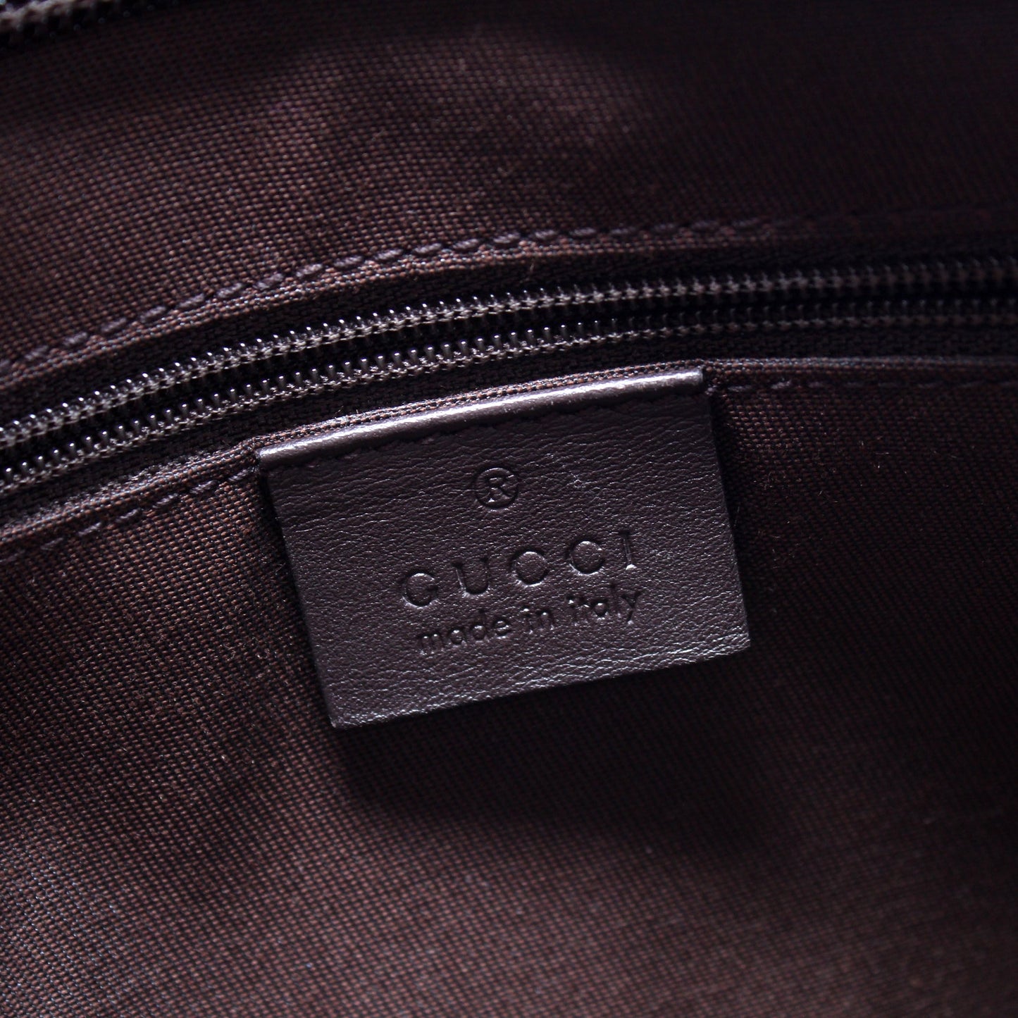 388924 GG Supreme Crossbody