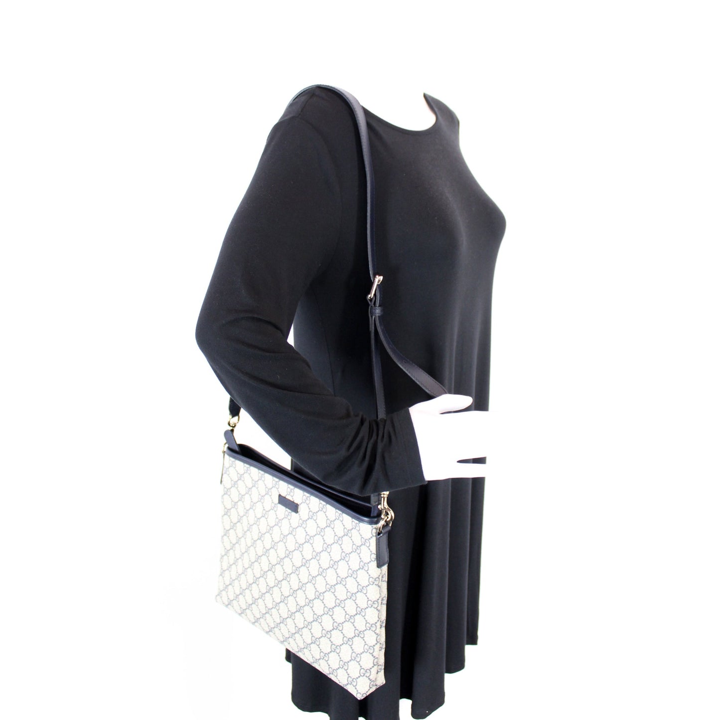 388924 GG Supreme Crossbody