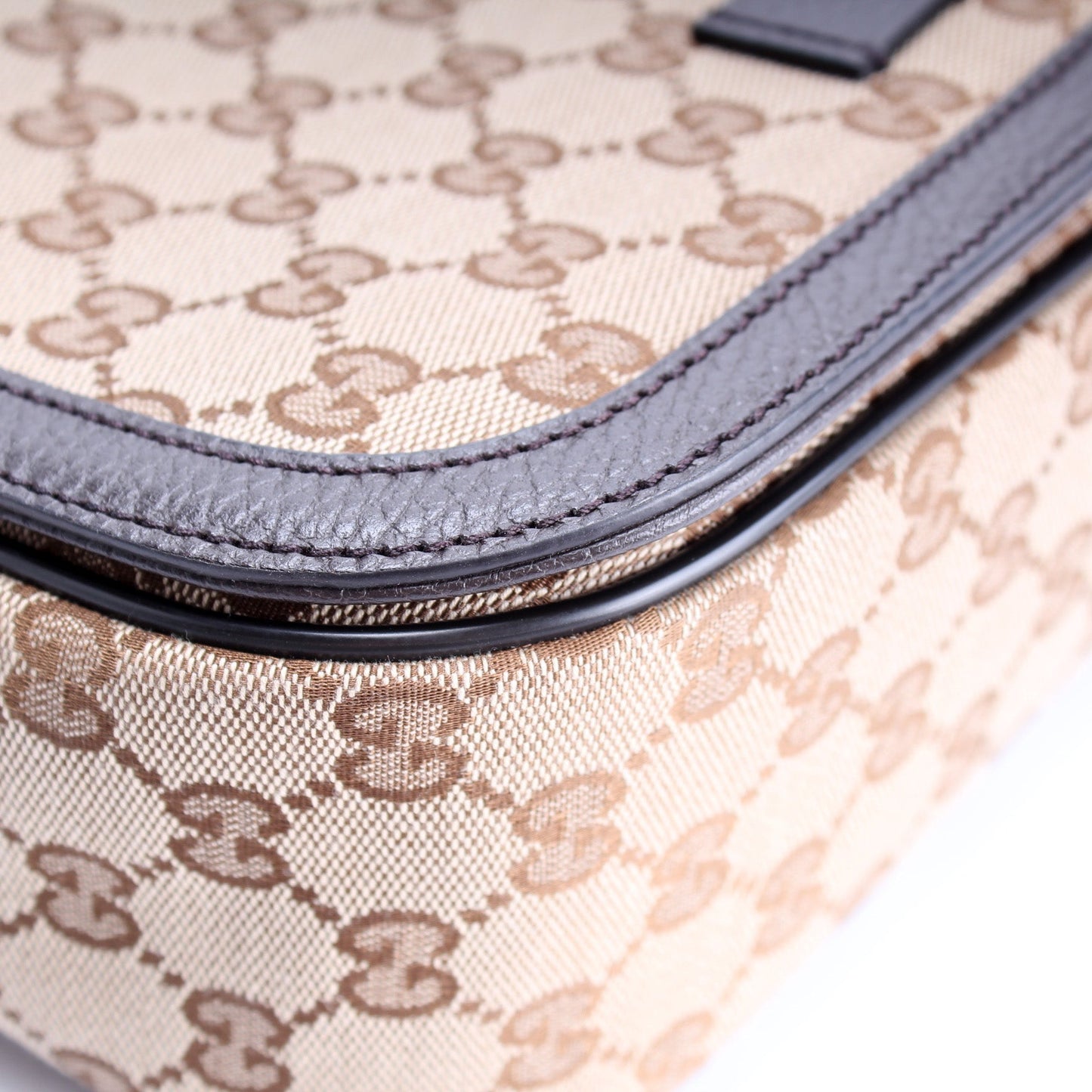 449172 GG Canvas Messenger