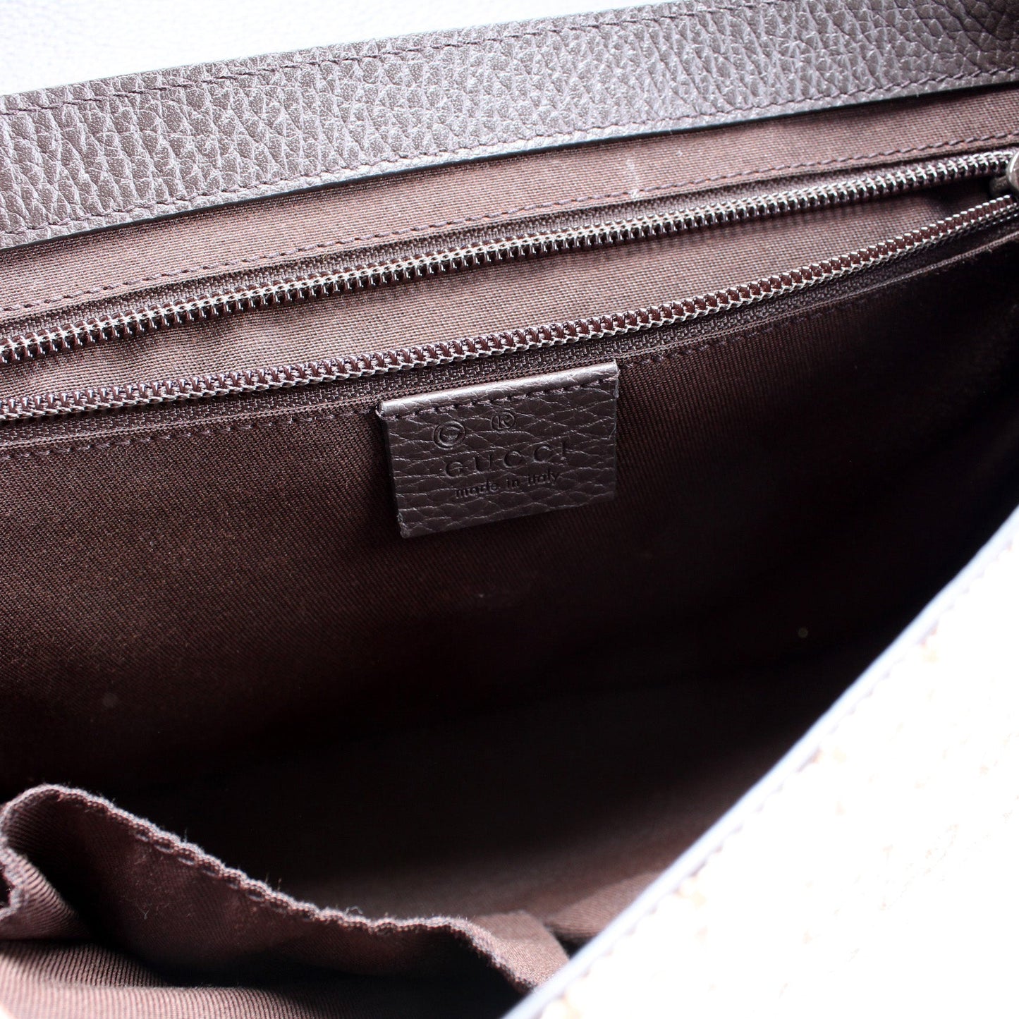 449172 GG Canvas Messenger