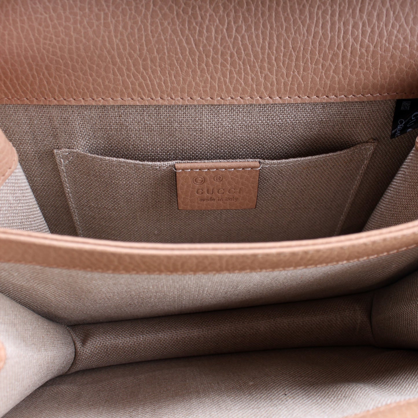 510304 Interlocking Small Crossbody