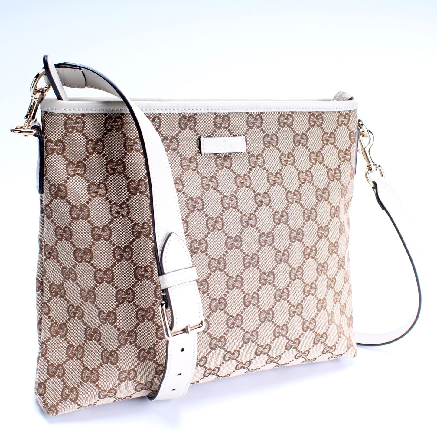 388924 GG Canvas Crossbody