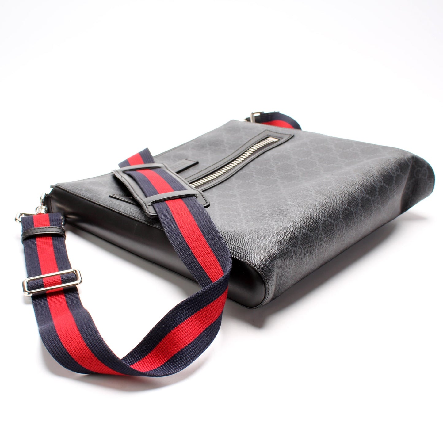 474137 GG Supreme Messenger