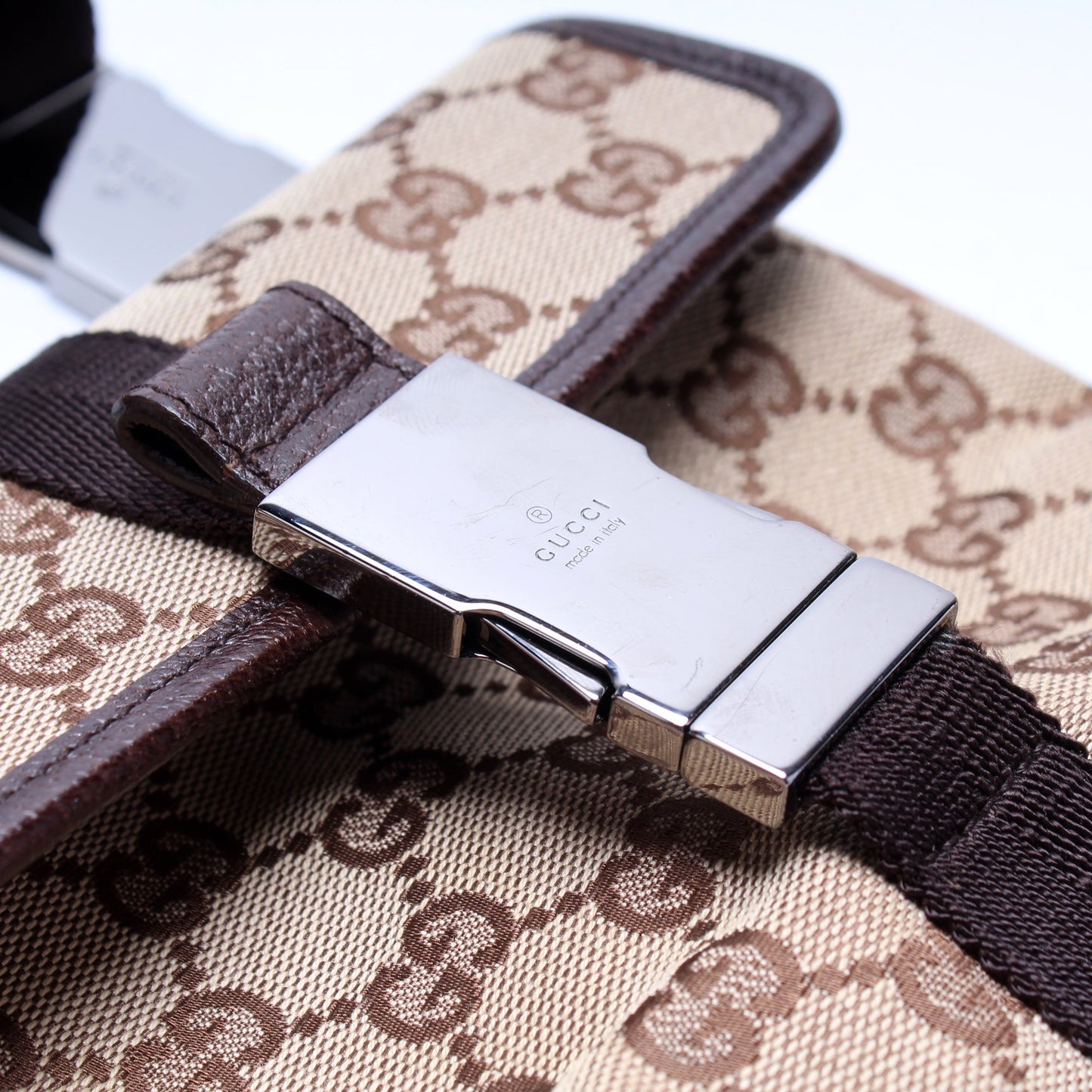 131236 GG Canvas Small Buckle Belt Bag