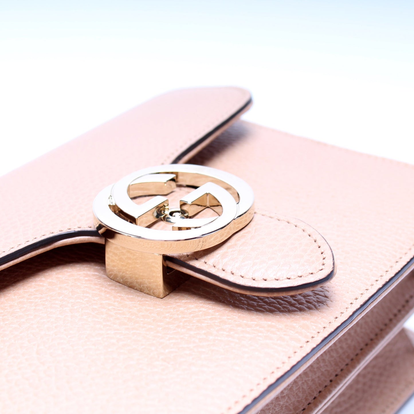 510304 Interlocking Small Crossbody