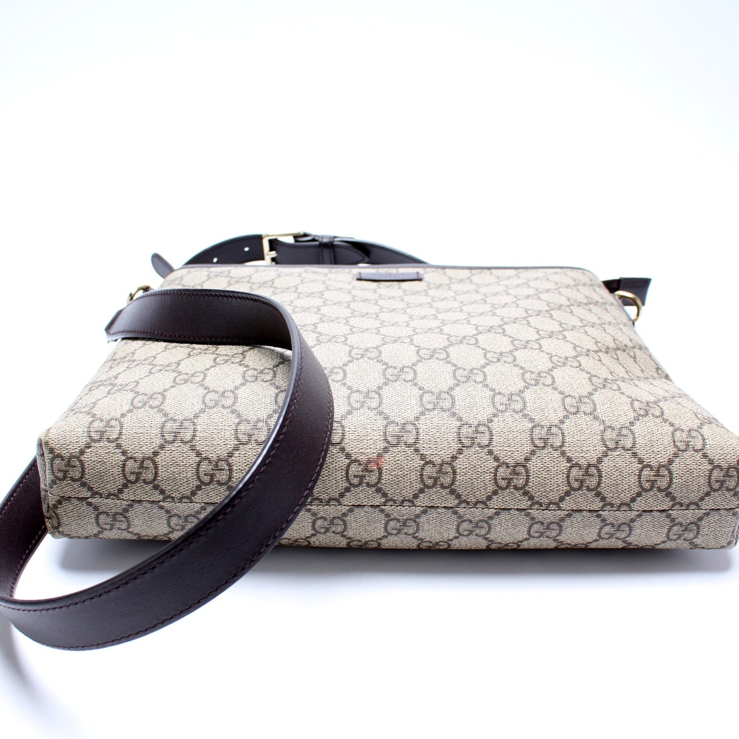 388924 GG Supreme Crossbody