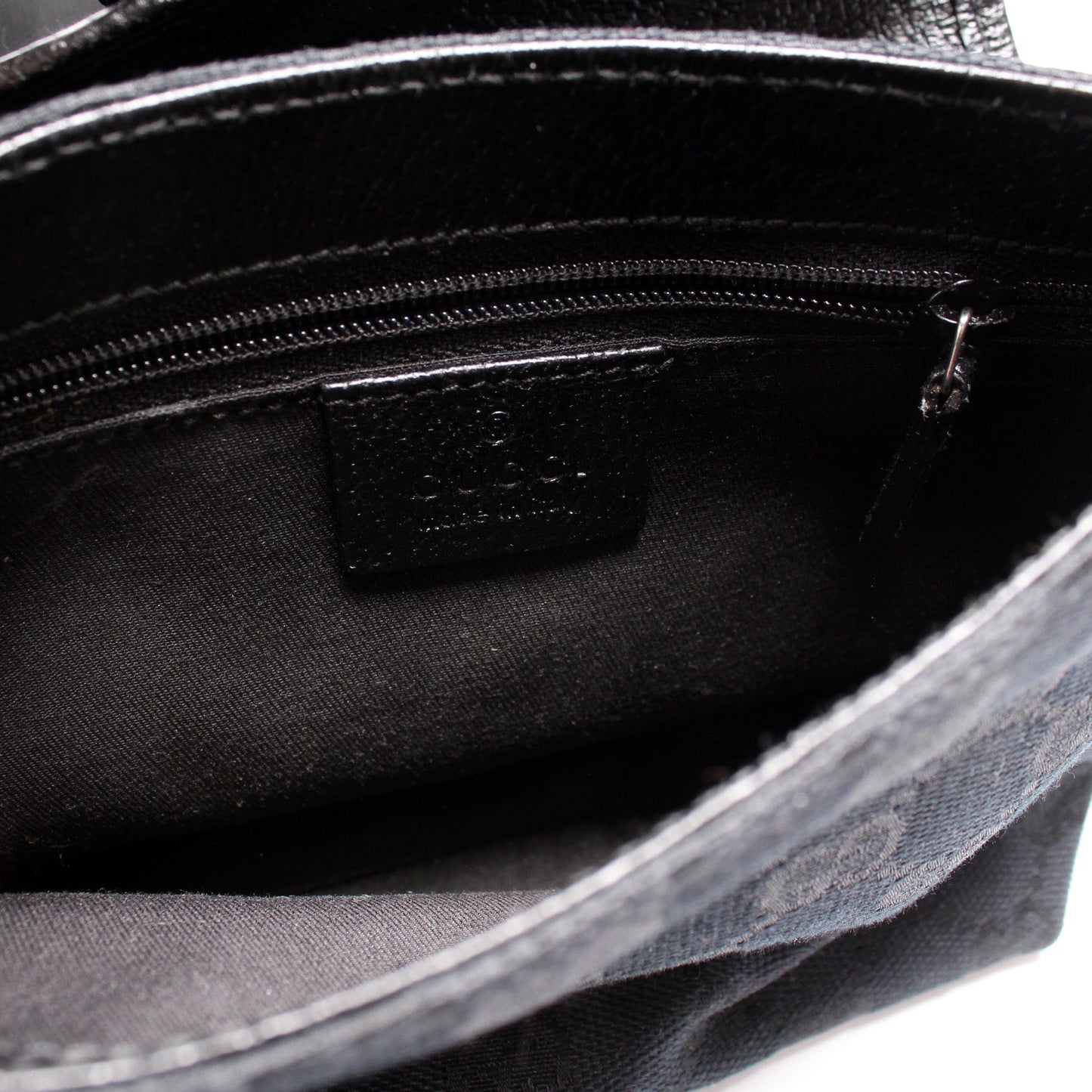 131236 GG Canvas Small Buckle Belt Bag
