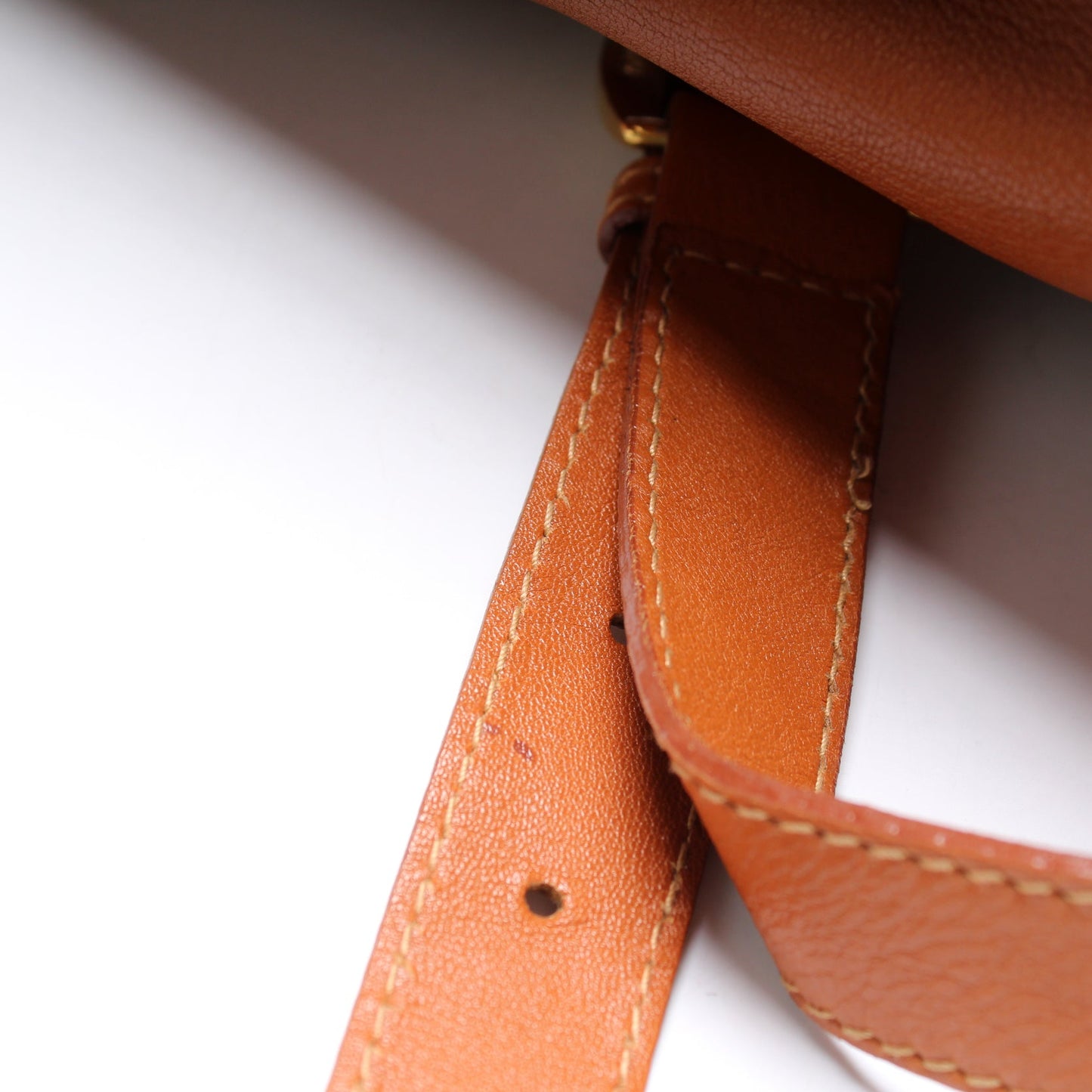 003-113 Bamboo Leather Drawstring Sling Bag Vintage