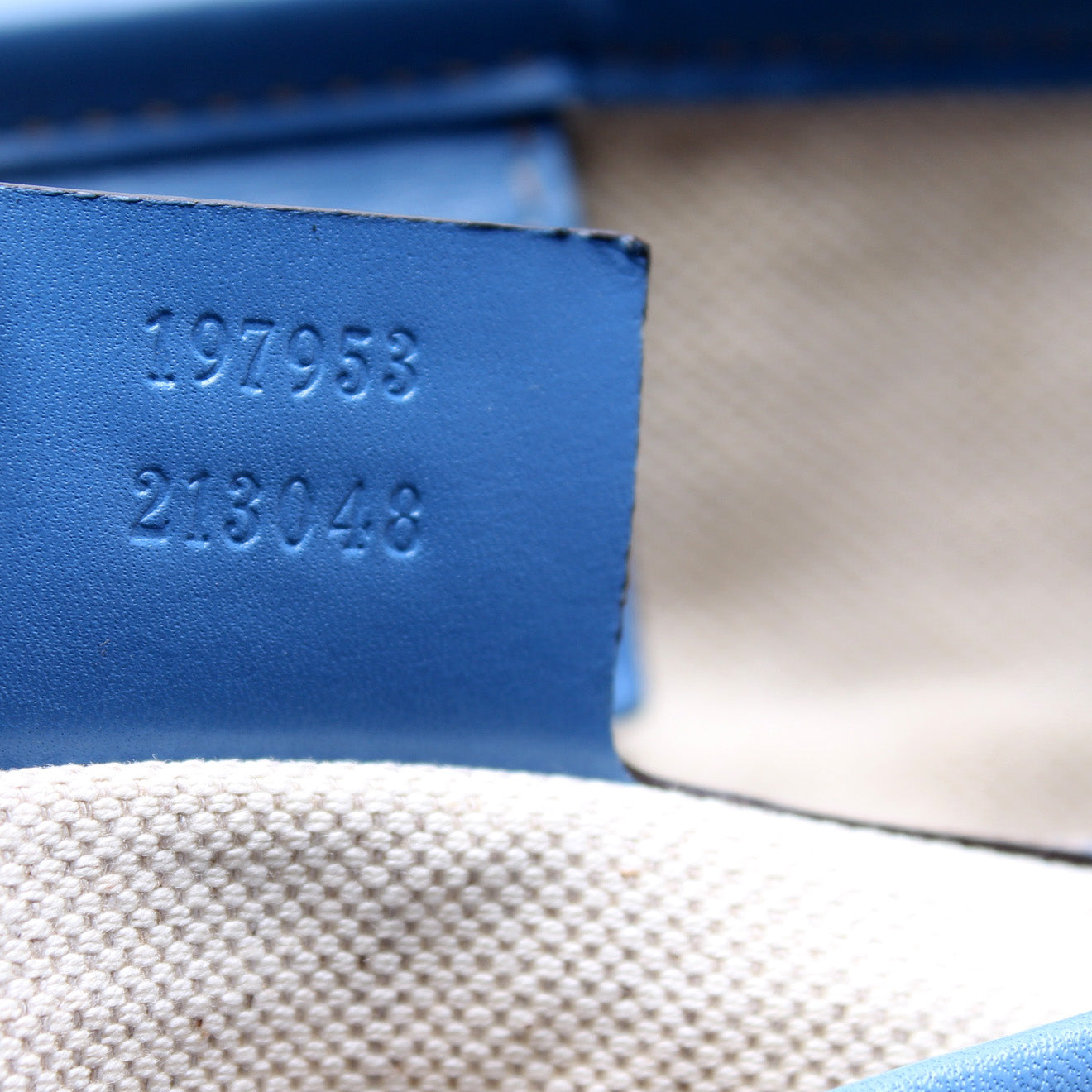 197953 GG Supreme Medium Joy Tote