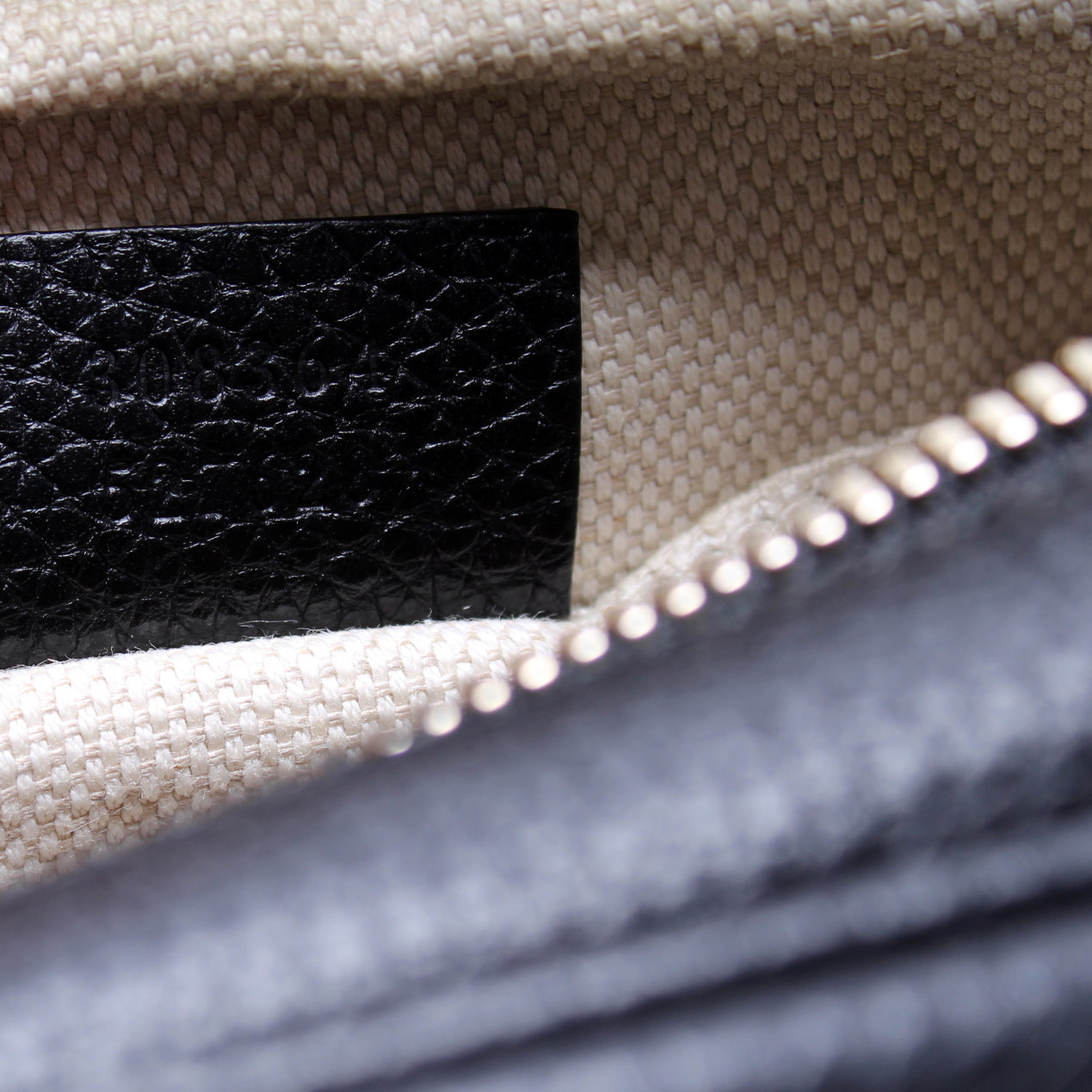 308364 Soho Disco Crossbody