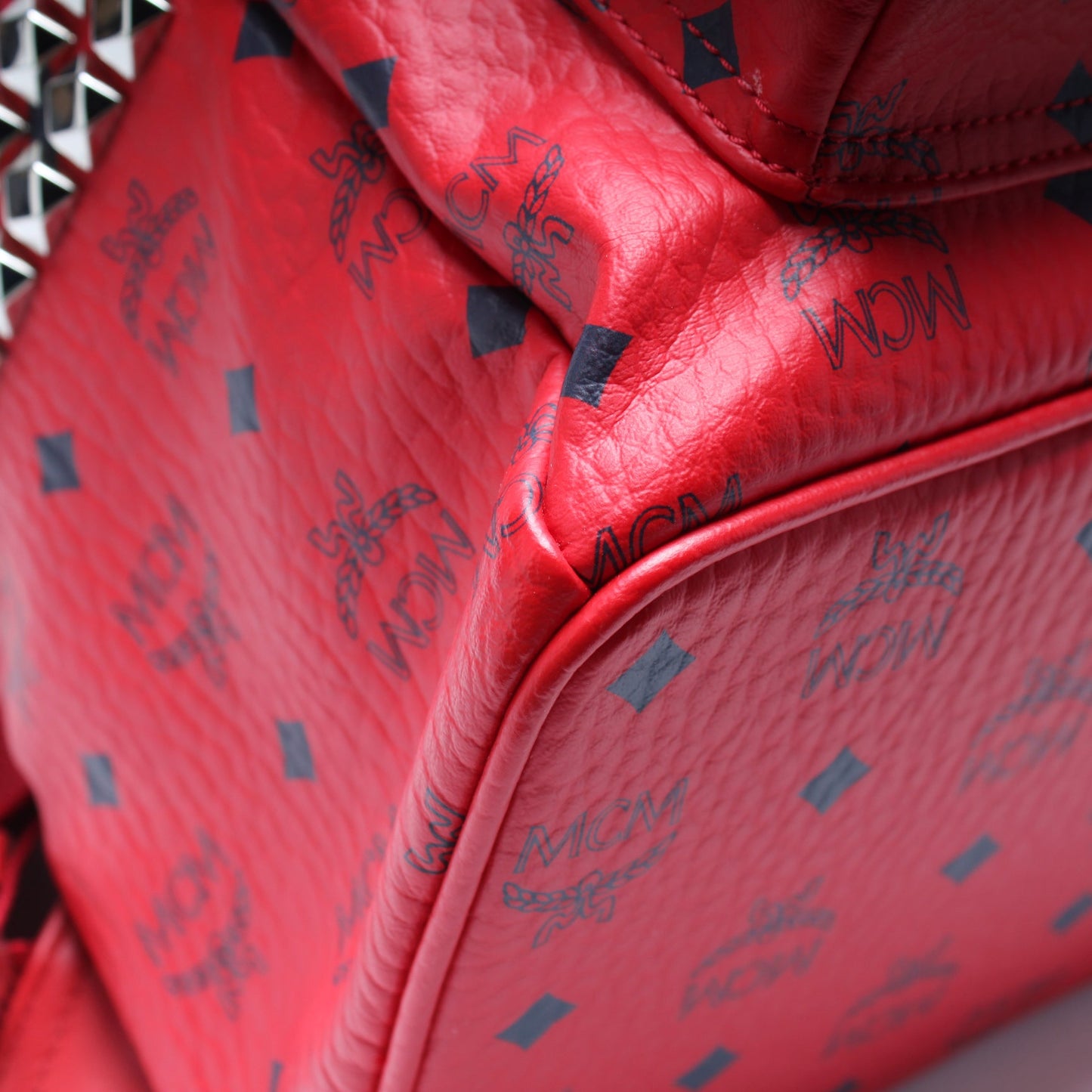 Stark Backpack Medium