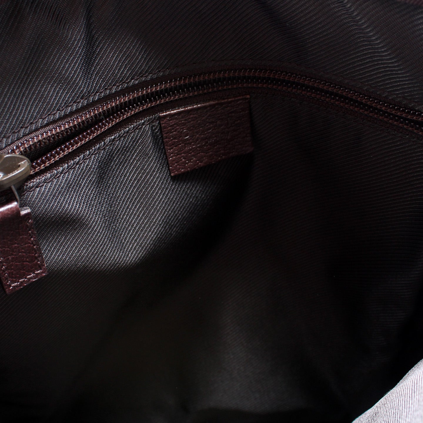 122760 GG Canvas Crossbody