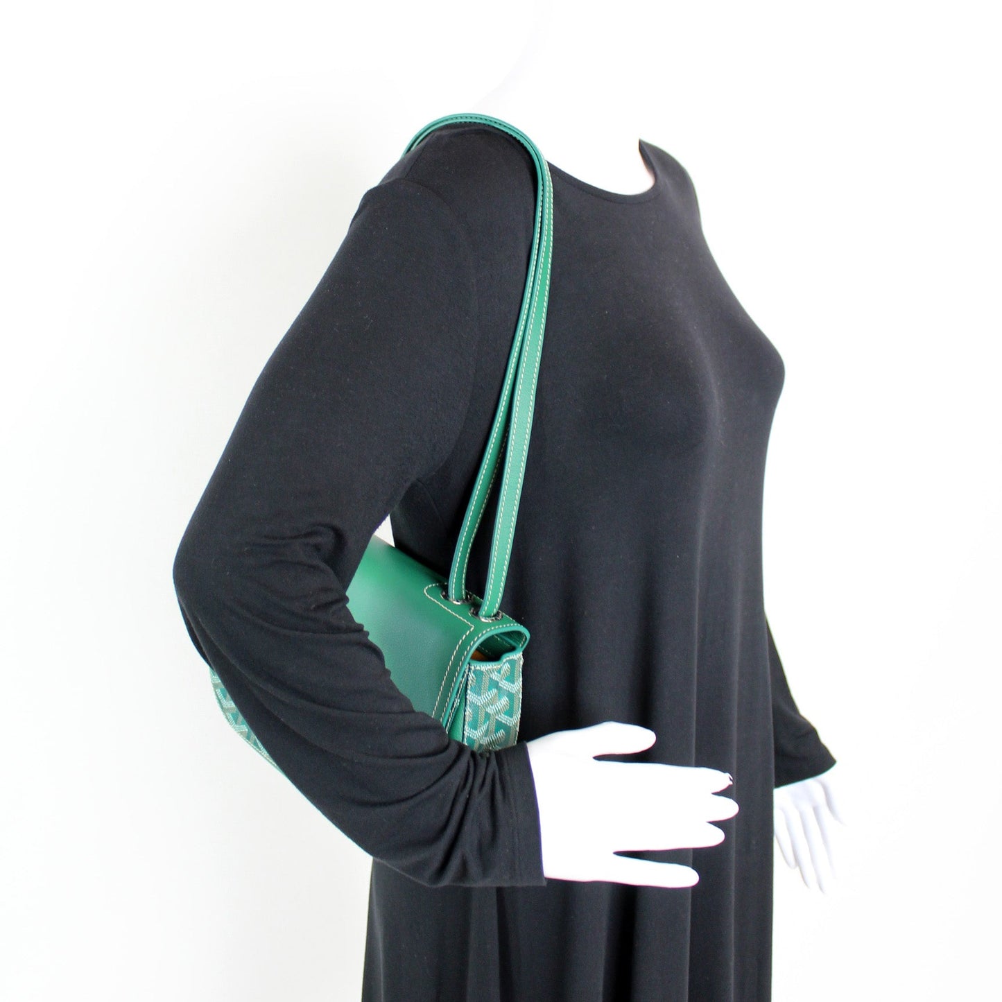 233 PM Shoulder Bag
