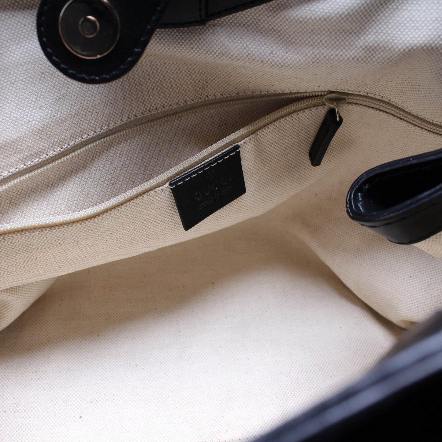 211944 Sukey GG Canvas Medium