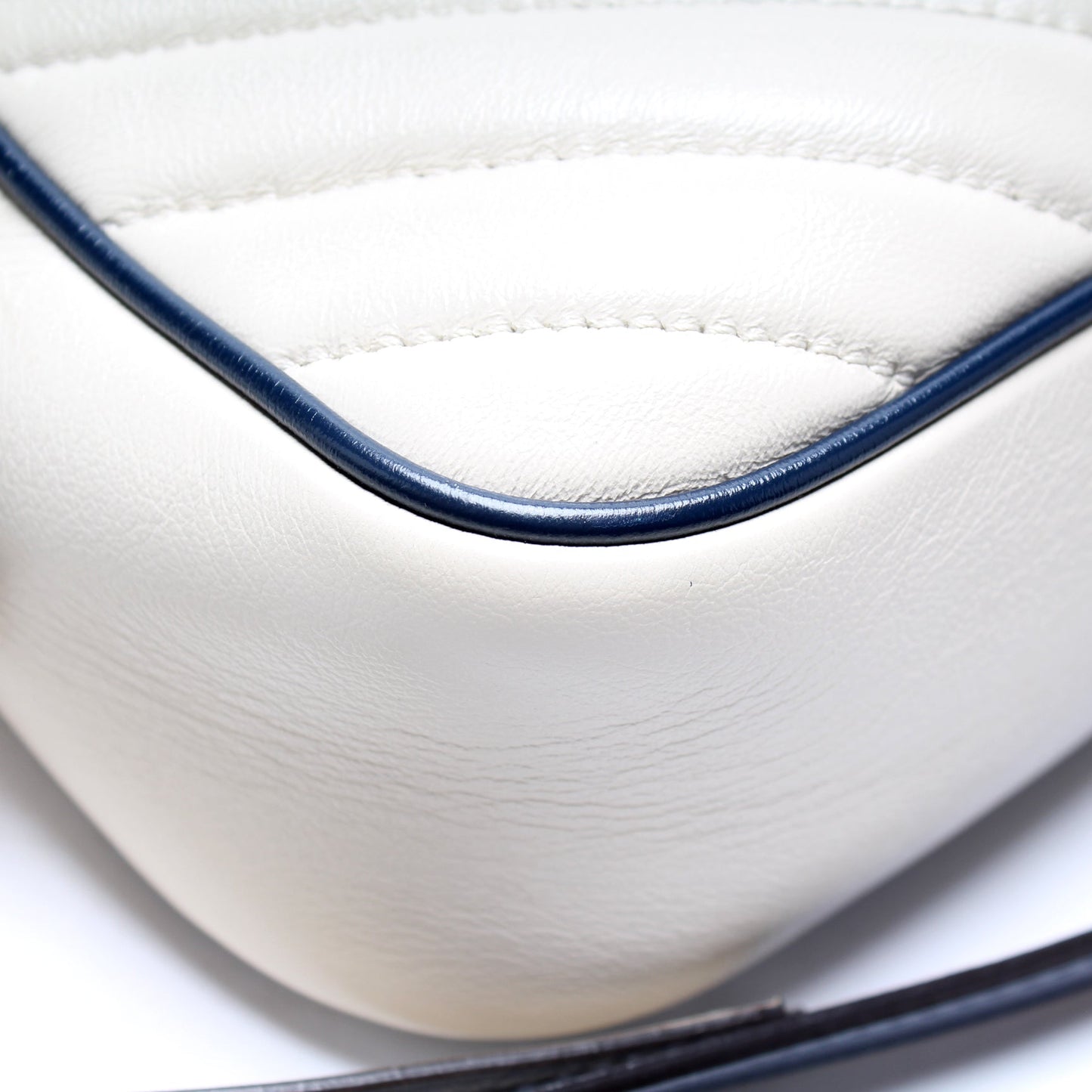 447632 Marmont Torchon Small Leather Camera Bag