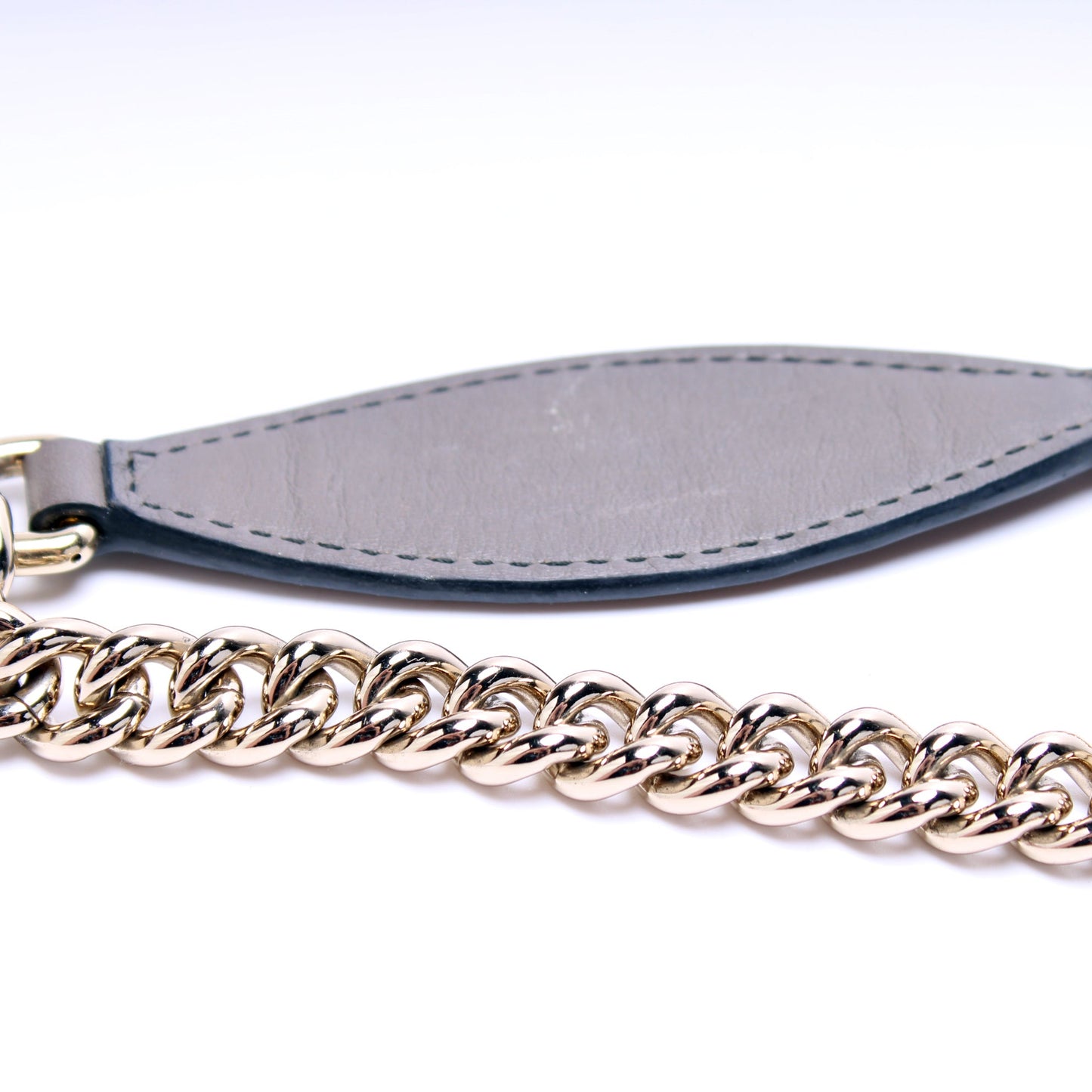 449635 Emily Micro Medium Chain