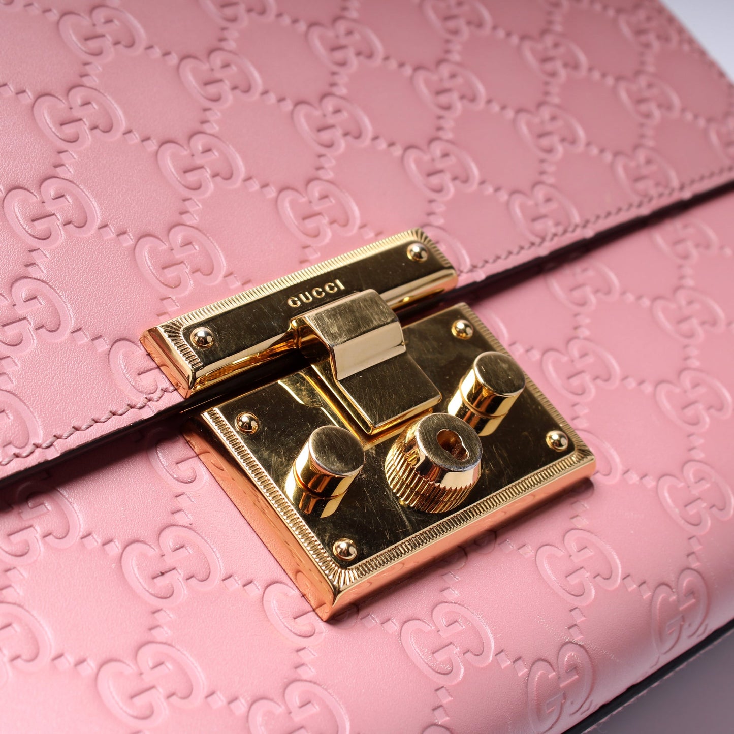 409486 Padlock GG Leather Medium