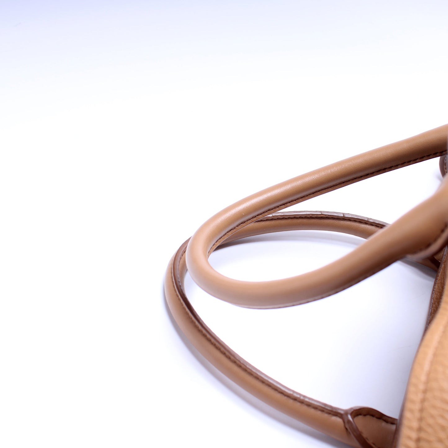 1BG049 Vitello Daino Pocket Tote