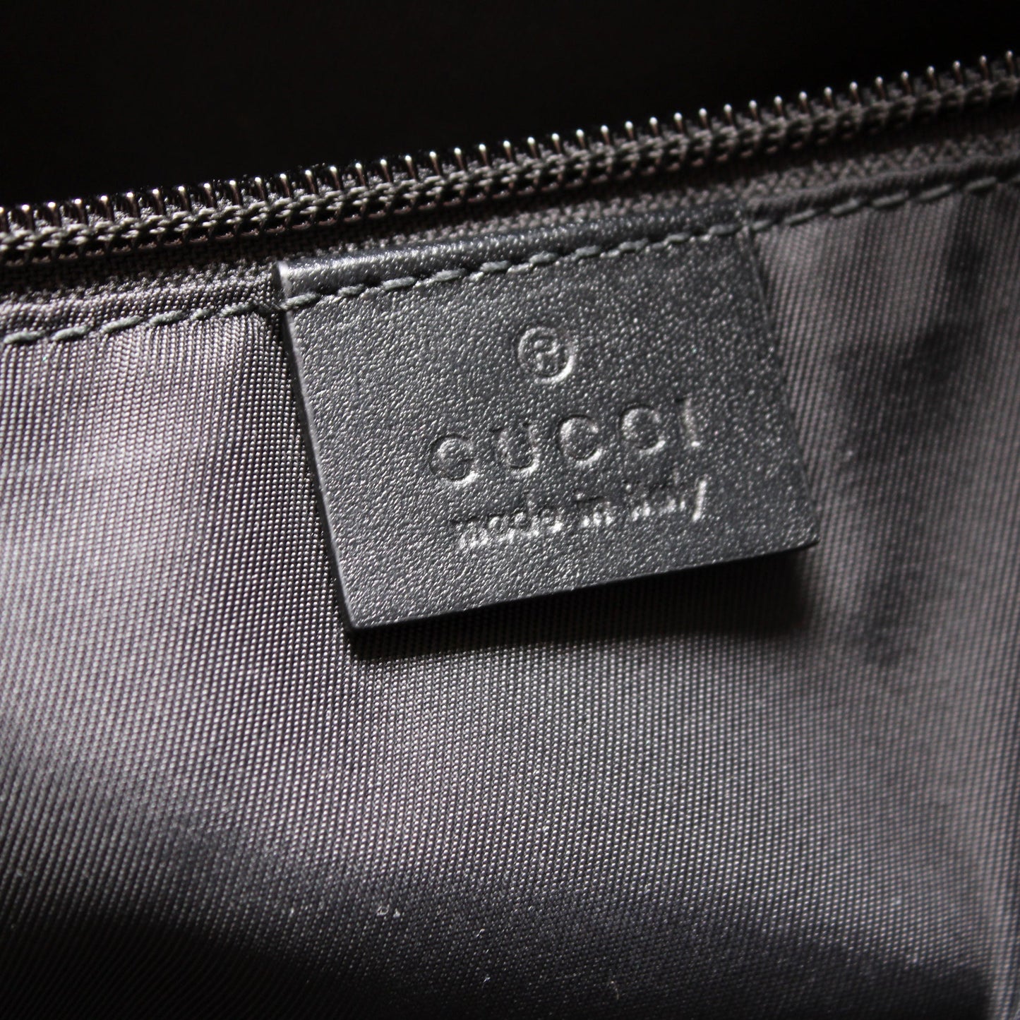 387111 GG Supreme Web Messenger