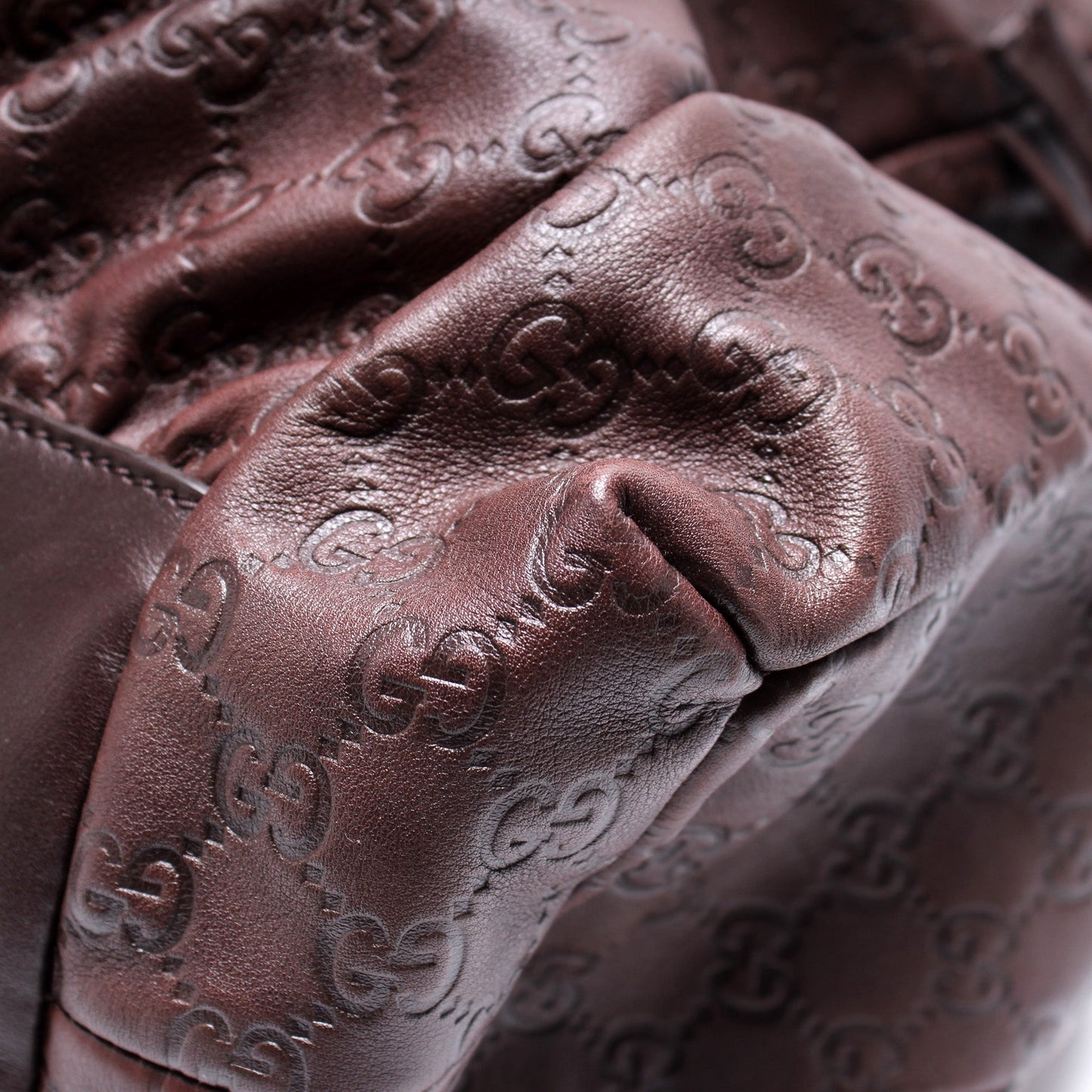 197061 GG Leather Hysterior Medium Shoulder Bag