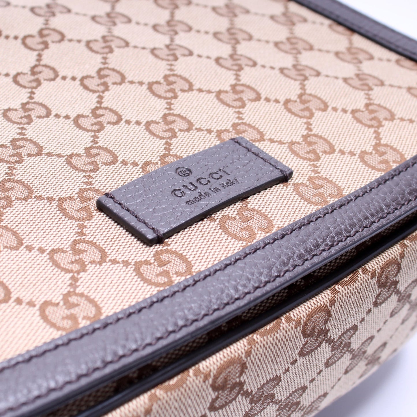 449172 GG Canvas Messenger