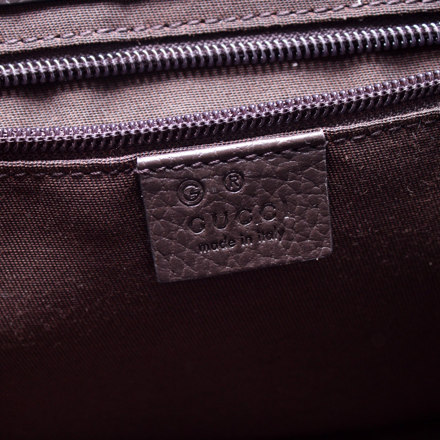 449172 GG Canvas Messenger