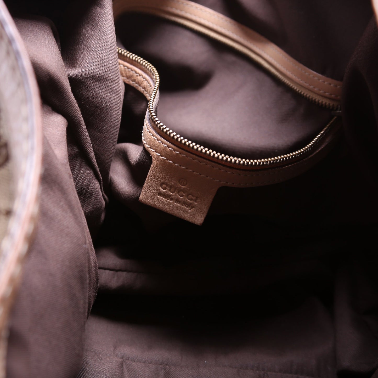203542 GG Canvas Jockey Hobo