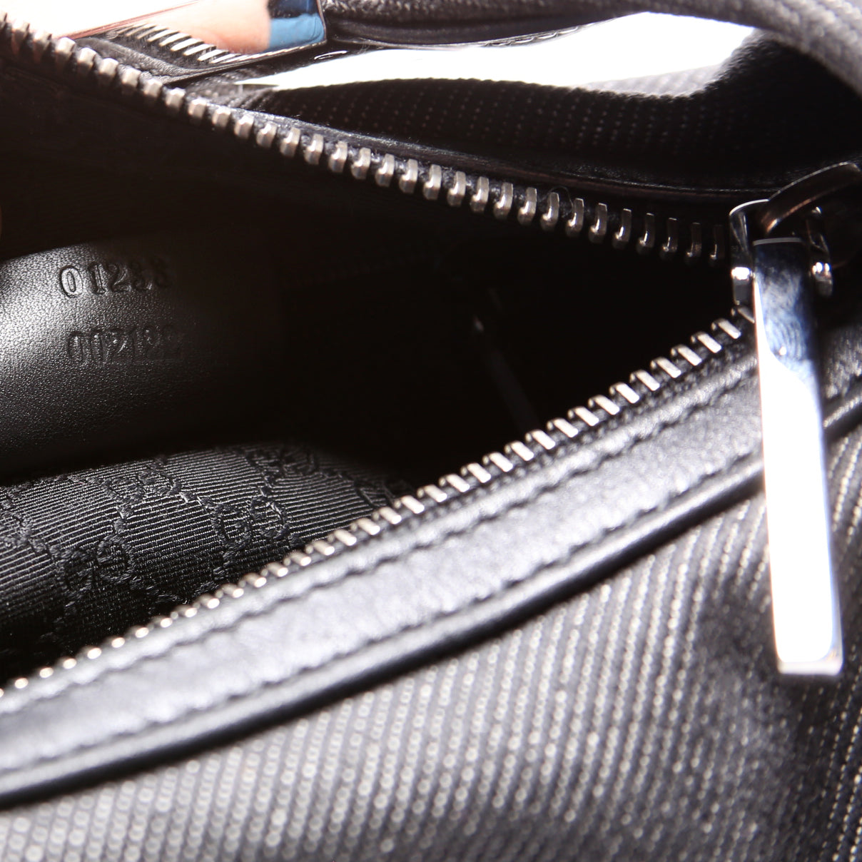 01233 Canvas Web Clasp Hobo