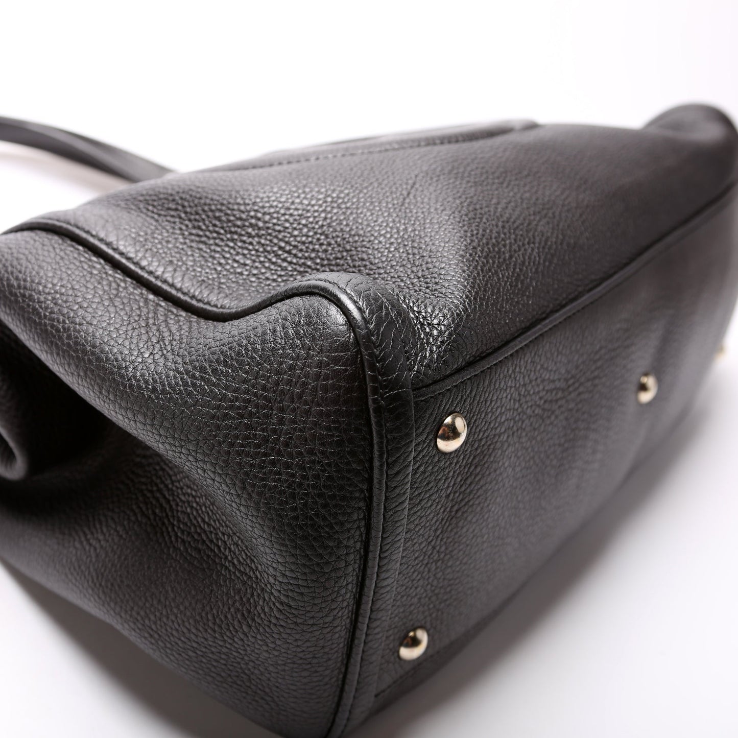 282309 Soho Leather Hobo Medium