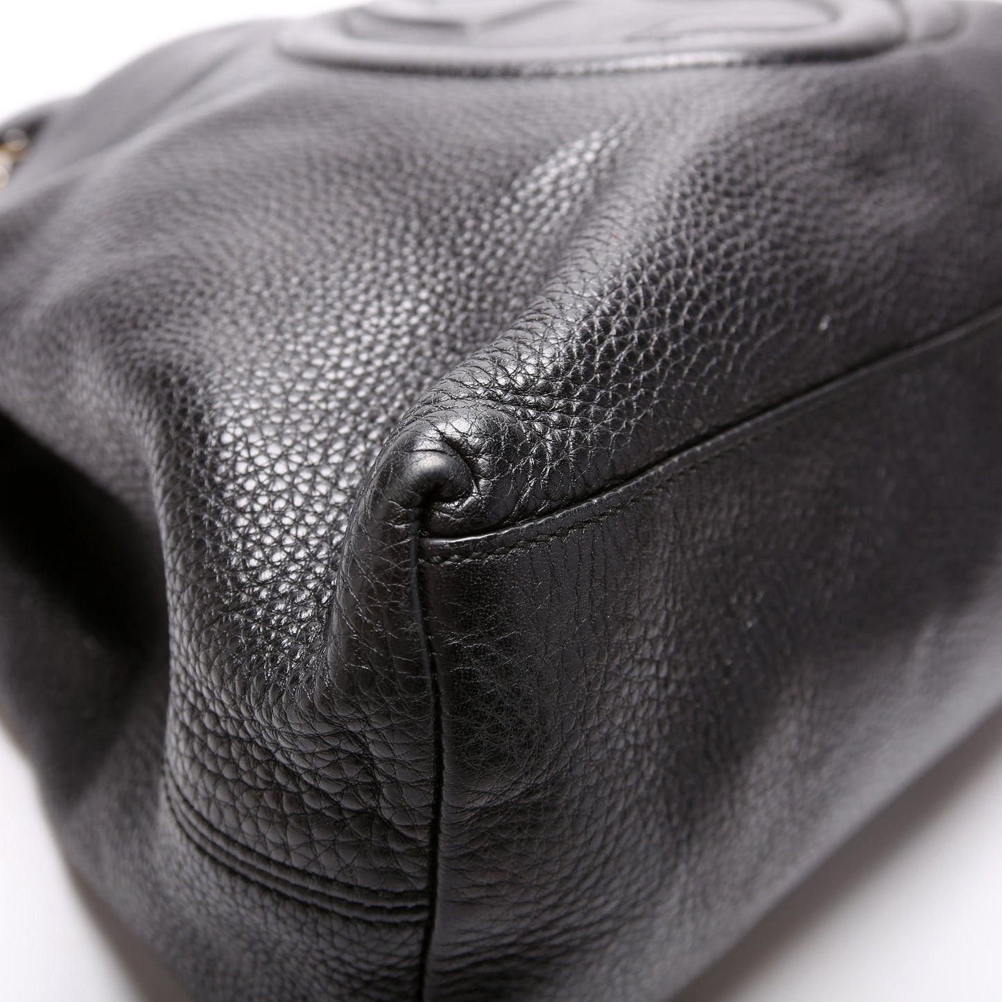 308982 Soho Leather Shoulder Medium