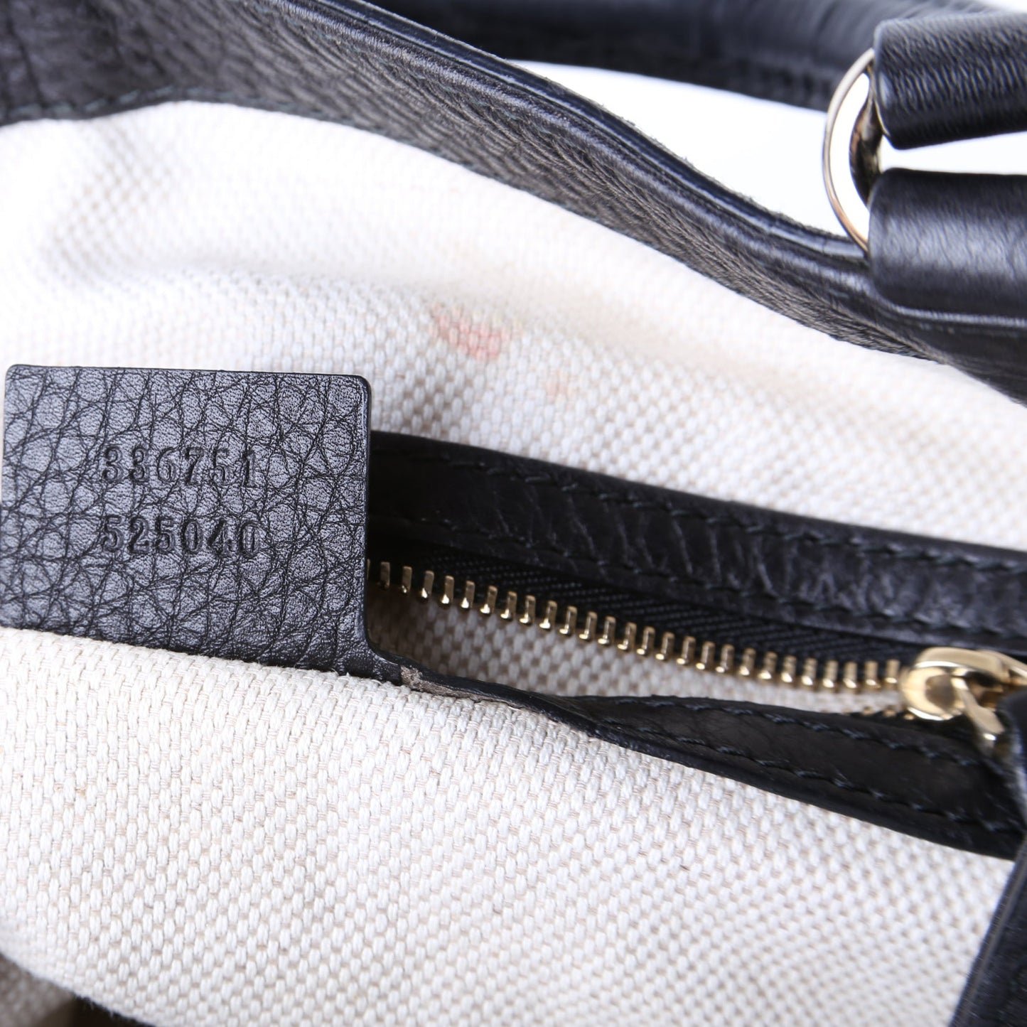 336751 Soho Leather Shoulder