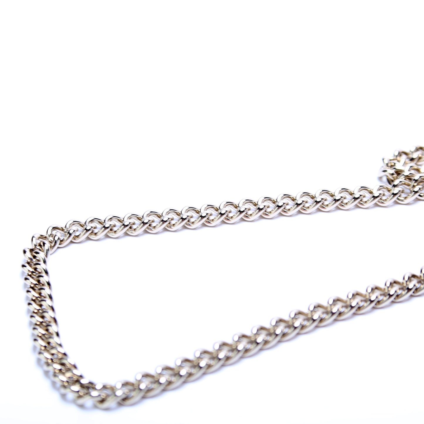 466506 Interlocking GG Chain Wallet