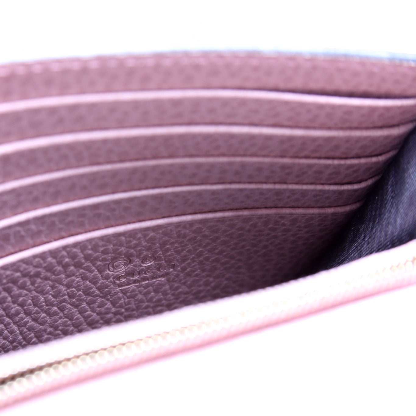 466506 Interlocking GG Chain Wallet