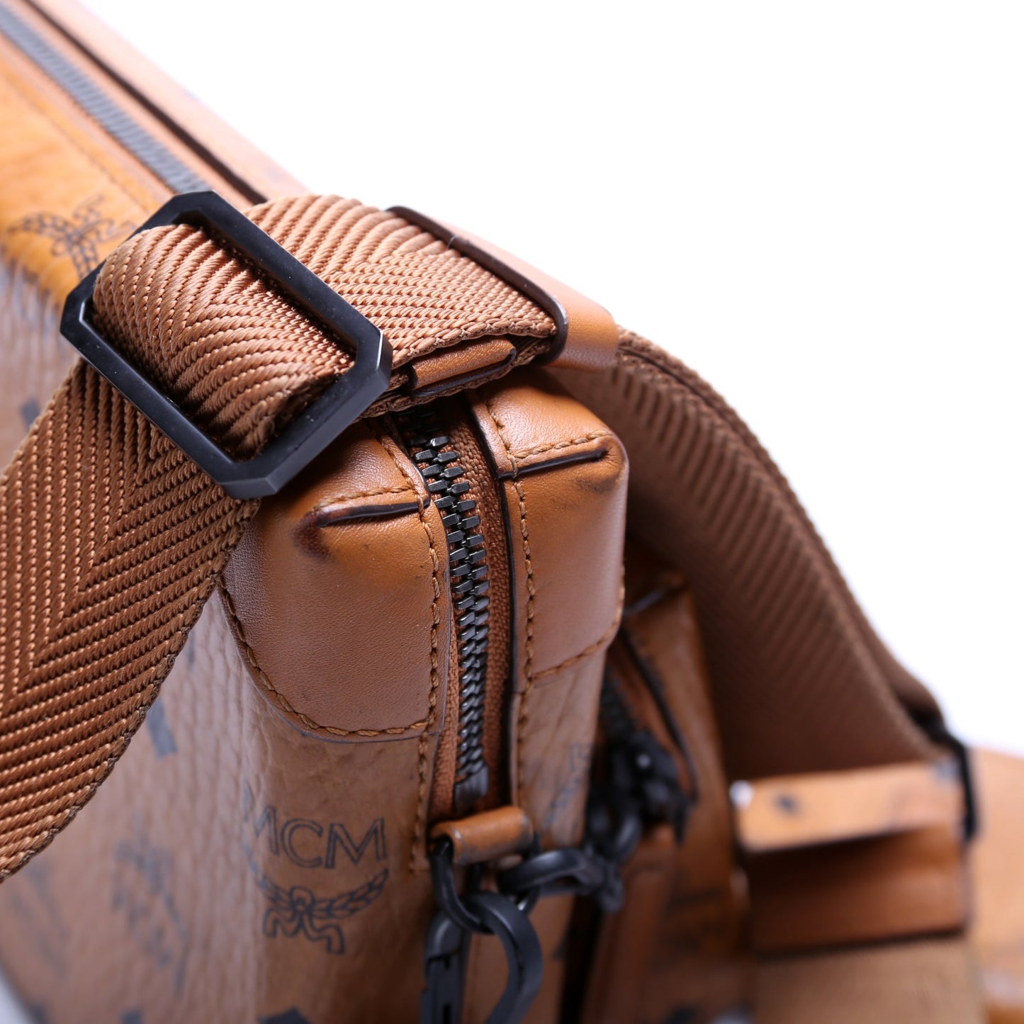 Klassik Multifunction Crossbody
