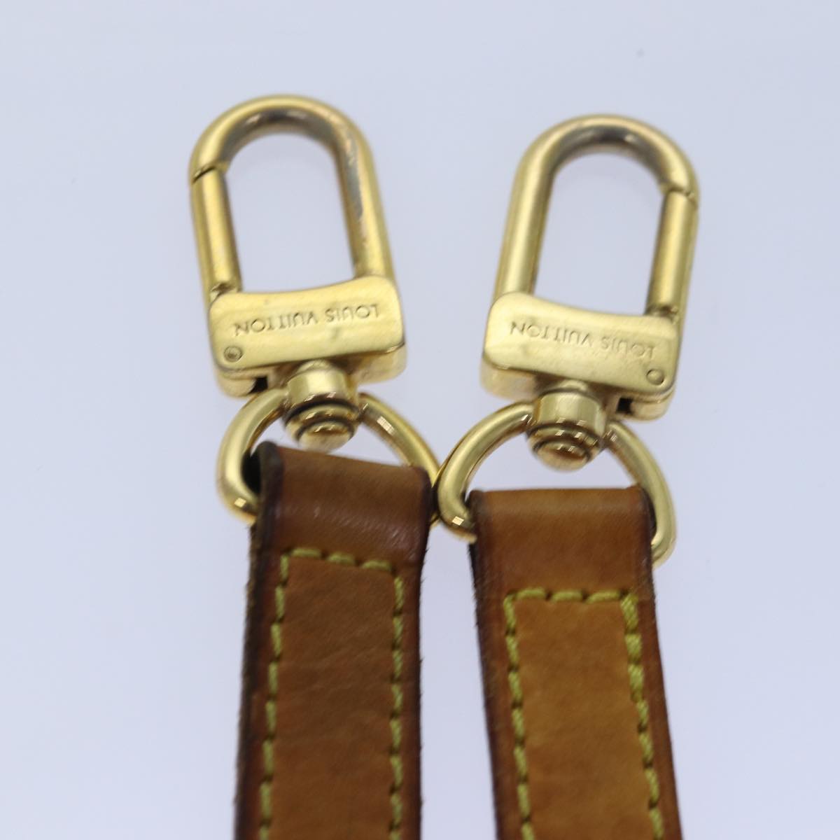 Louis Vuitton Bandoulière De Sac Beige Leather Bag Jewelry
