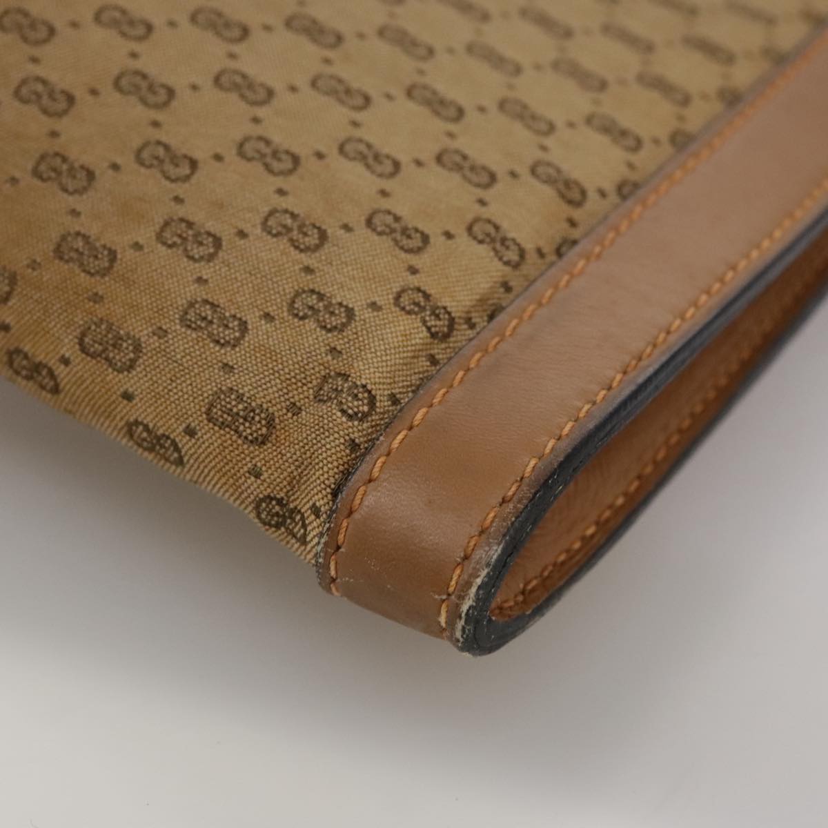 Gucci Micro Small Gg Canvas Beige Canvas Clutch Bag