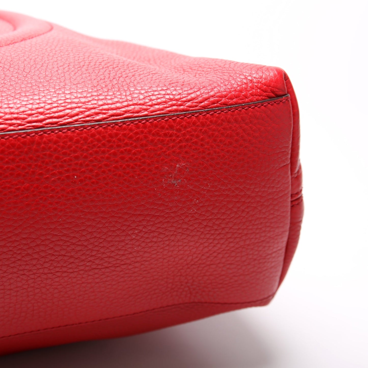 308992 Soho Leather Shoulder Medium