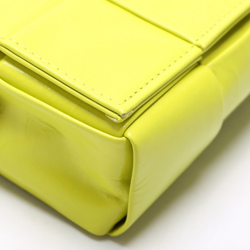 Maxi Intrecciato Extra Mini Cassette Crossbody