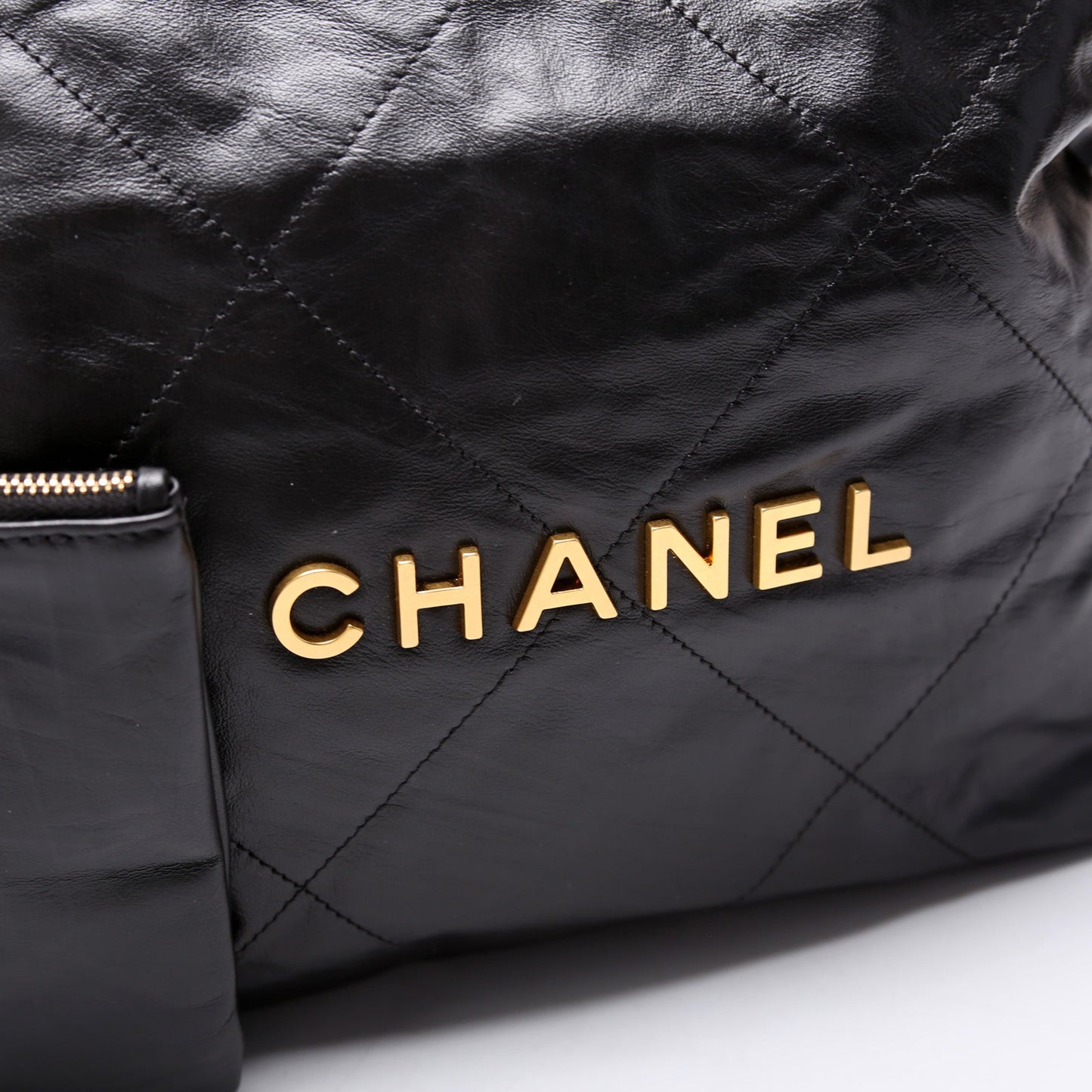 Chanel 22 Shiny Quilted Calfskin