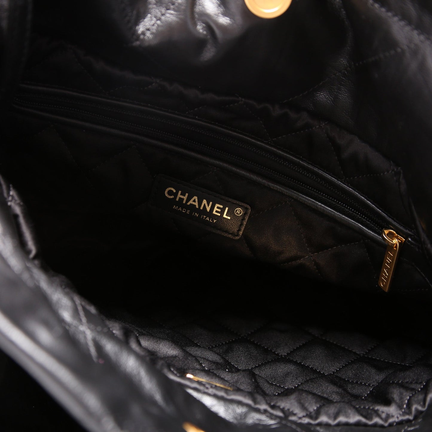 Chanel 22 Shiny Quilted Calfskin