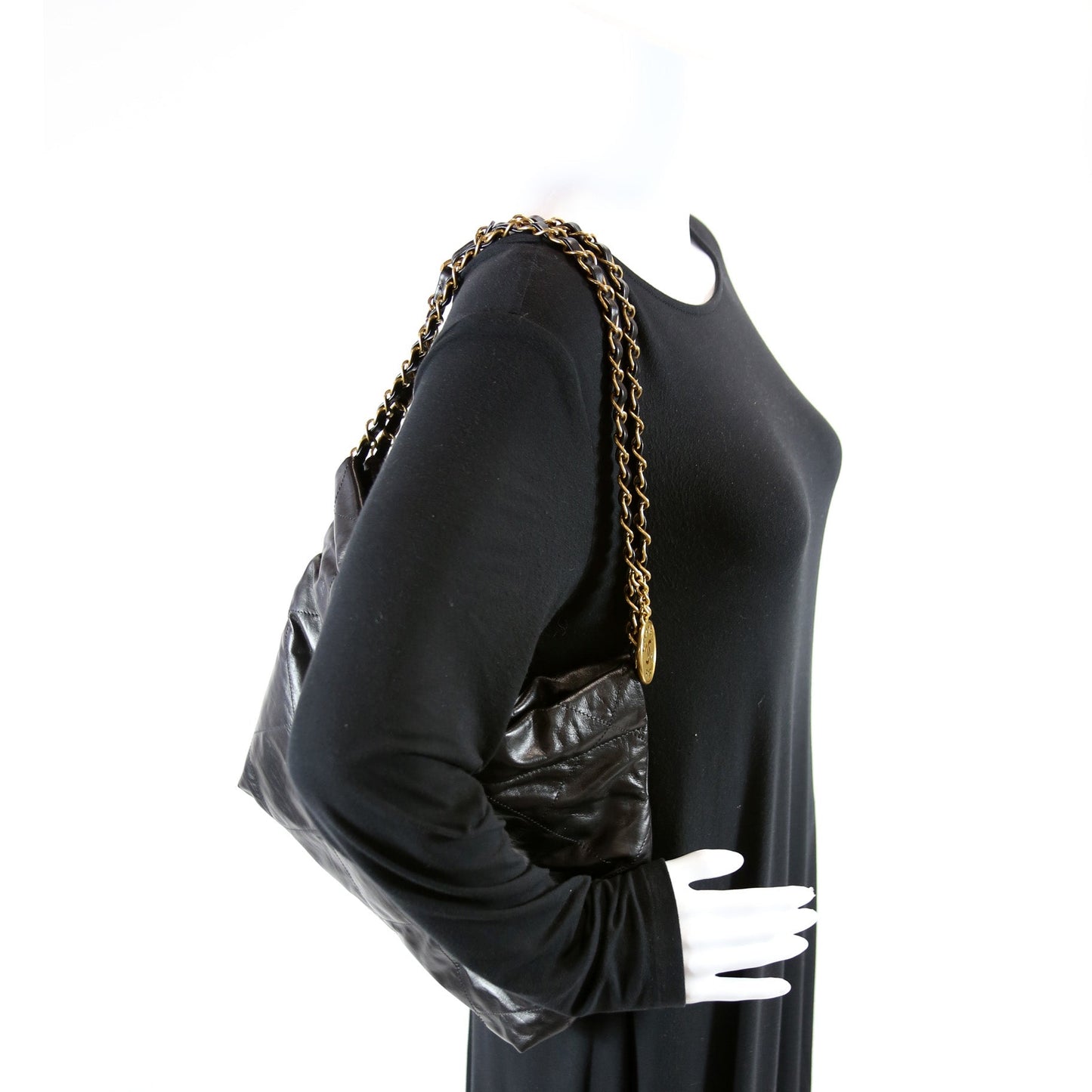 Chanel 22 Shiny Quilted Calfskin
