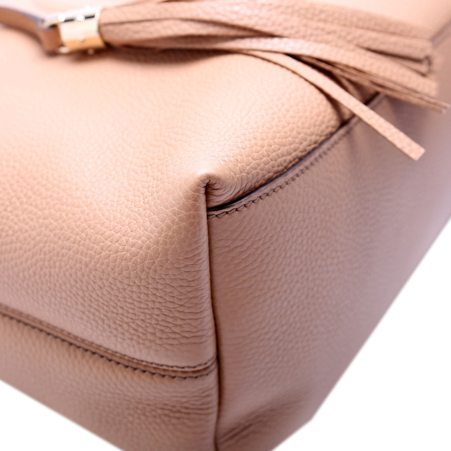 308982 Soho Leather Shoulder Medium