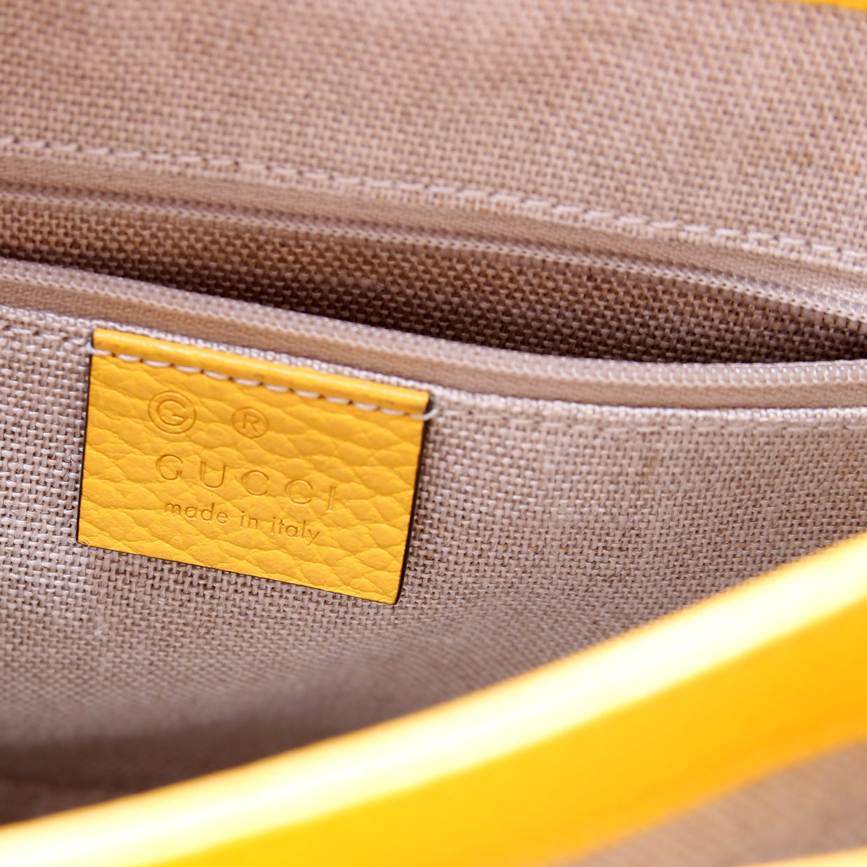 510302 Medium Interlocking Satchel