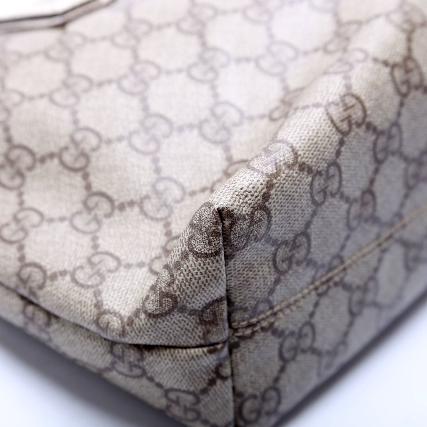 181086 GG Supreme Small Zip Tote